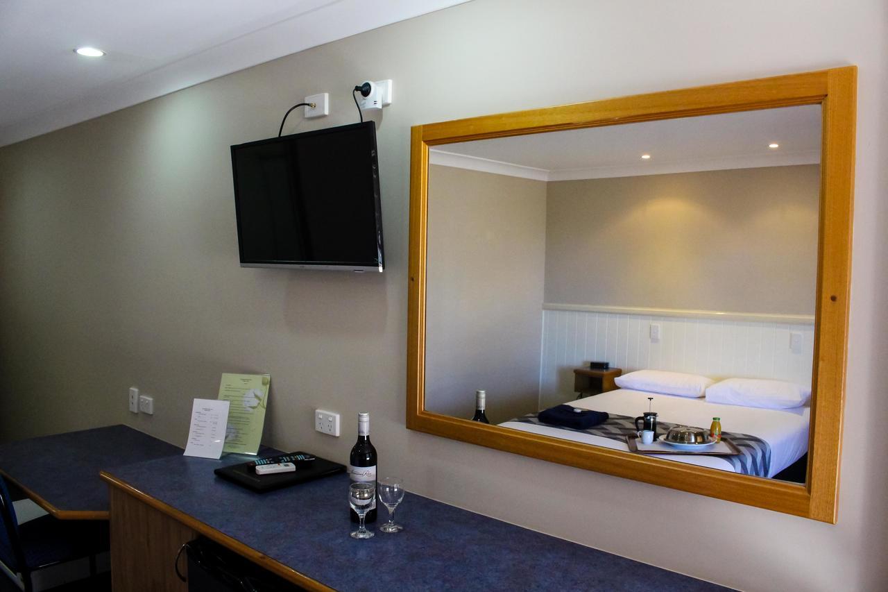 Dirranbandi Motor Inn Экстерьер фото