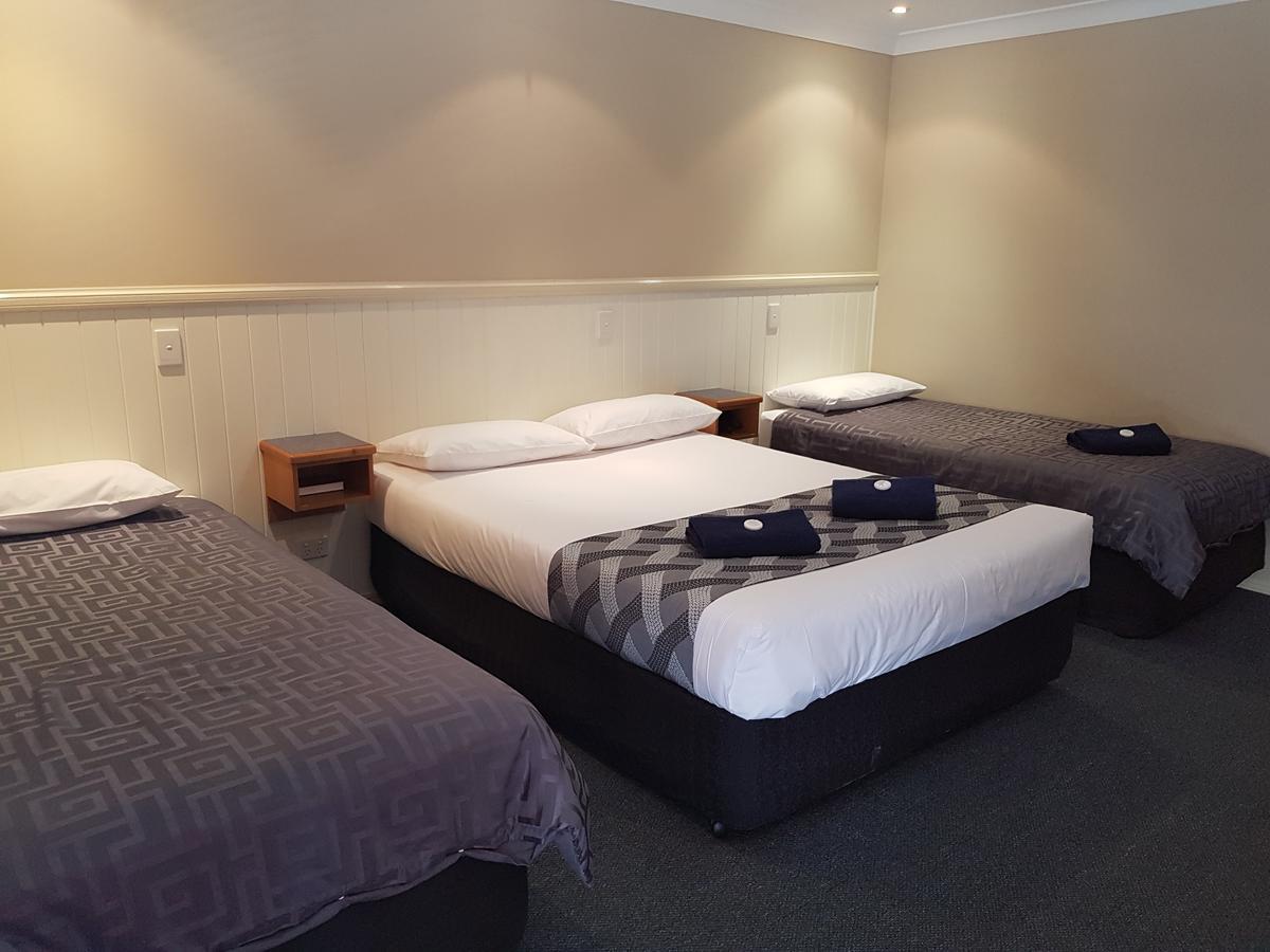 Dirranbandi Motor Inn Экстерьер фото